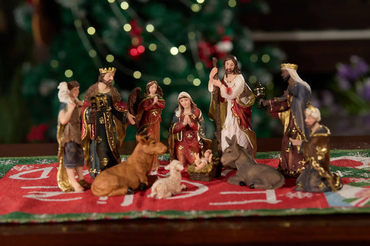 Zaton Complete nativity scene set 