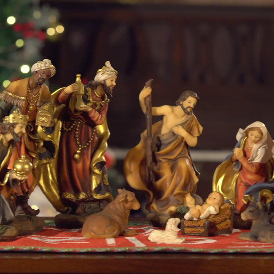Video of Zayton nativity set 0042