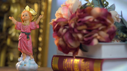 product video of Zayton Divine Child Resin Statue with Golden Sunburst Halo 